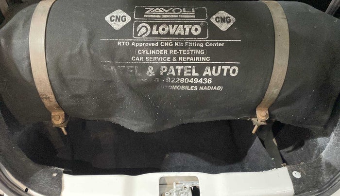 2017 Datsun Go T, CNG, Manual, 1,16,397 km, Boot Inside