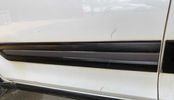 2018 Maruti IGNIS ALPHA 1.2, Petrol, Manual, 71,180 km, Front passenger door - Slightly dented