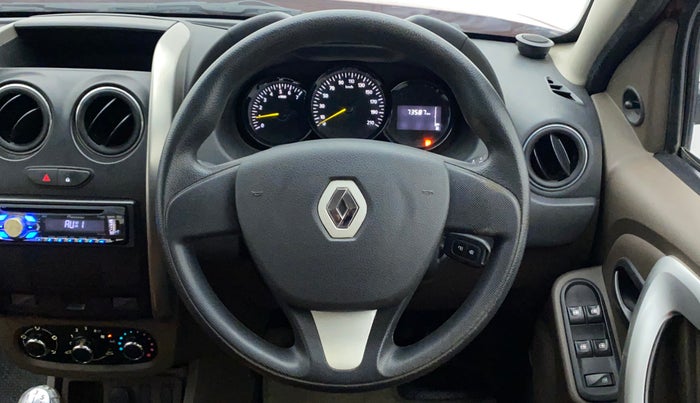2016 Renault Duster 85 PS RXE DIESEL, Diesel, Manual, 73,762 km, Steering Wheel Close Up