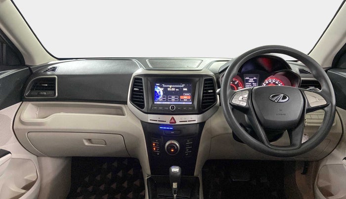 2020 Mahindra XUV300 W6 1.5 DIESEL AMT, Diesel, Automatic, 14,394 km, Dashboard
