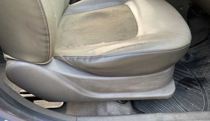 2015 Hyundai i10 ERA 1.1, Petrol, Manual, 86,063 km, Driver seat - Retractor not working