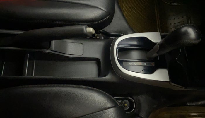 2015 Honda Jazz 1.2L I-VTEC V AT, Petrol, Automatic, 53,306 km, Gear Lever
