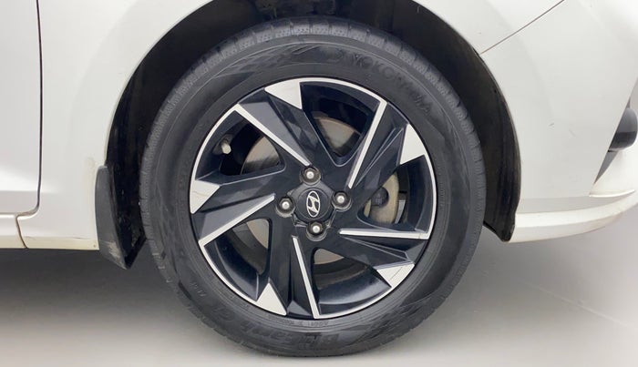 2020 Hyundai Verna SX (O) 1.5 CRDI AT, Diesel, Automatic, 91,343 km, Right Front Wheel
