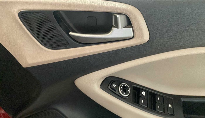 2017 Hyundai Elite i20 ASTA 1.2, Petrol, Manual, 42,625 km, Driver Side Door Panels Control