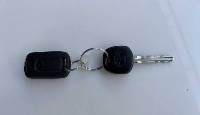 2015 Toyota Etios CROSS 1.4 GD, Diesel, Manual, 32,546 km, Key Close Up