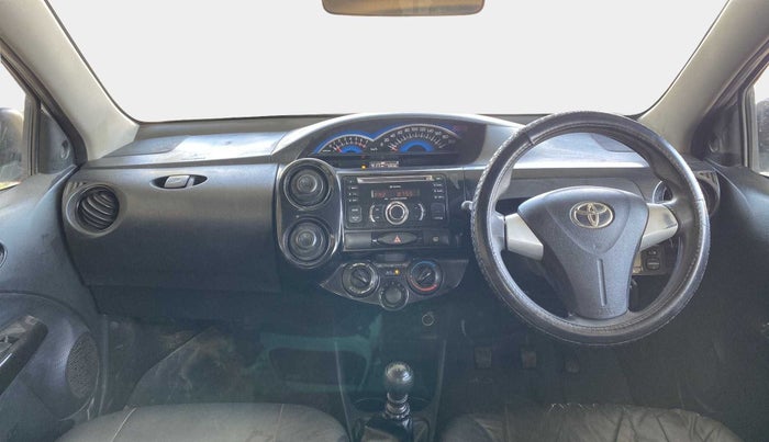 2015 Toyota Etios CROSS 1.4 GD, Diesel, Manual, 32,546 km, Dashboard