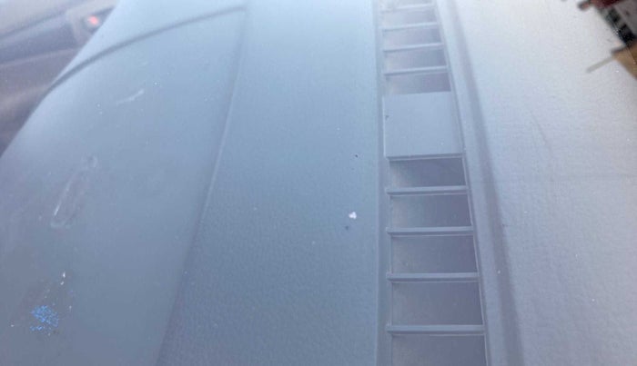 2013 Maruti Ertiga VDI, Diesel, Manual, 93,721 km, Front windshield - Minor spot on windshield