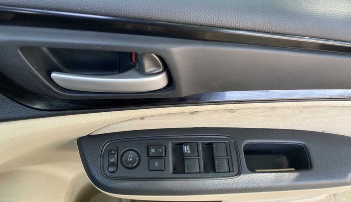 2018 Honda Amaze 1.2L I-VTEC V, Petrol, Manual, 63,220 km, Driver Side Door Panels Control