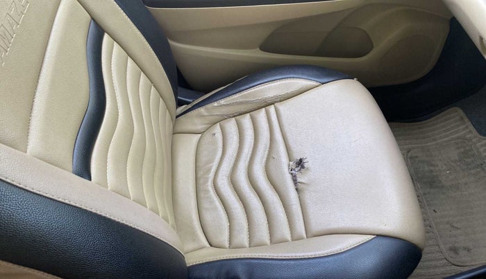 2018 Honda Amaze 1.2L I-VTEC V, Petrol, Manual, 63,102 km, Front left seat (passenger seat) - Cover slightly torn