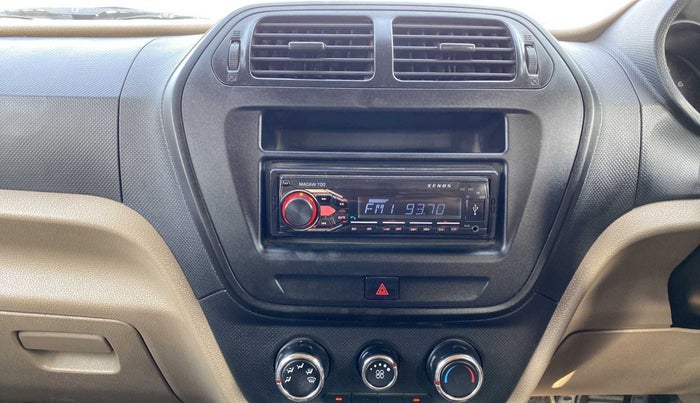 2020 Mahindra TUV300 T4 PLUS, Diesel, Manual, 72,942 km, Infotainment system - Rear speakers missing / not working