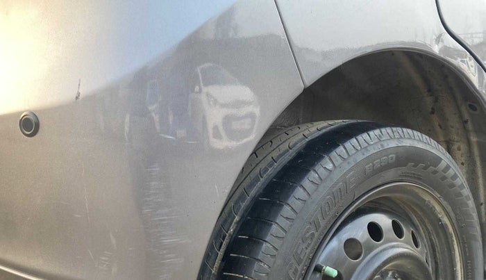2018 Maruti Wagon R 1.0 VXI AMT, CNG, Automatic, 83,892 km, Rear bumper - Minor scratches
