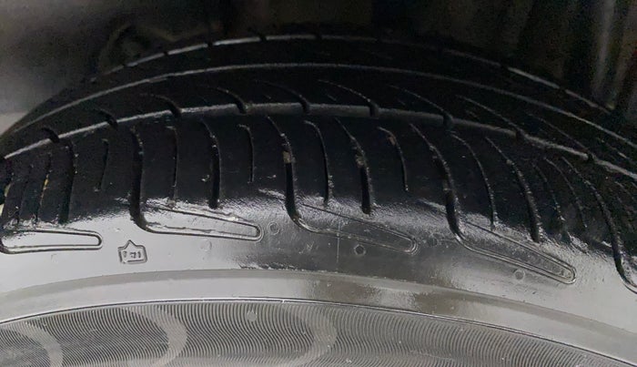 2017 Tata Tiago XZ PETROL, Petrol, Manual, 1,20,924 km, Left Rear Tyre Tread