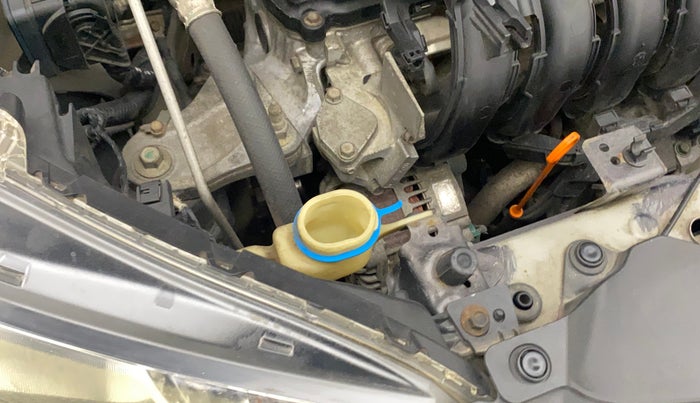 2015 Honda Jazz 1.2L I-VTEC VX, Petrol, Manual, 69,184 km, Front windshield - Wiper bottle cap missing