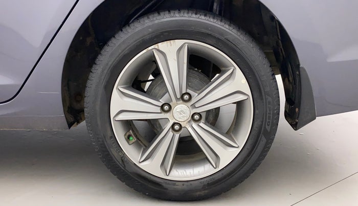 2018 Hyundai Verna 1.6 VTVT SX, Petrol, Manual, 32,248 km, Left Rear Wheel