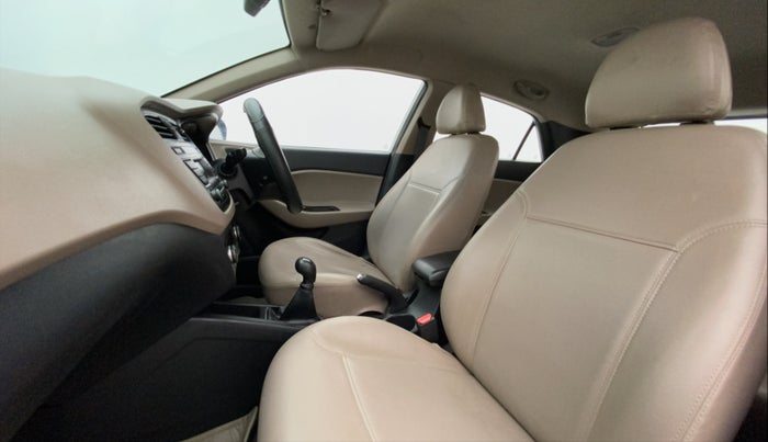 2016 Hyundai Elite i20 SPORTZ 1.2, Petrol, Manual, 57,074 km, Right Side Front Door Cabin