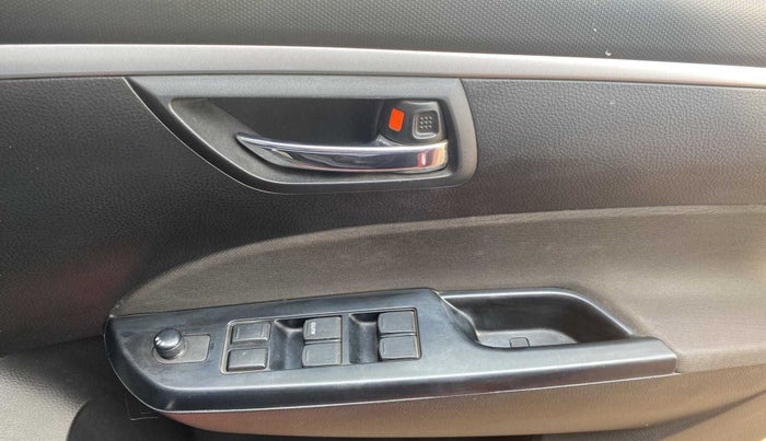 2012 Maruti Swift VXI, Petrol, Manual, 28,365 km, Driver Side Door Panels Control