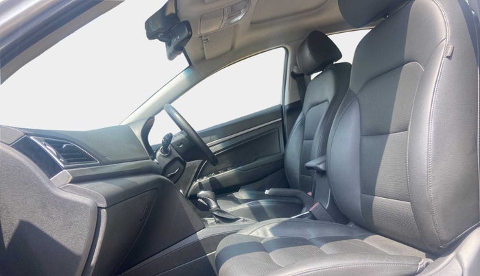 2017 Hyundai New Elantra 2.0 SX(O) AT PETROL, Petrol, Automatic, 51,808 km, Right Side Front Door Cabin