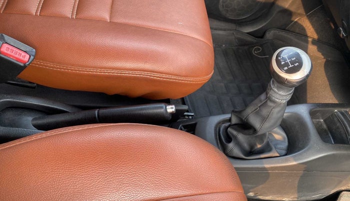 2014 Maruti Wagon R 1.0 VXI, Petrol, Manual, 87,408 km, Gear Lever