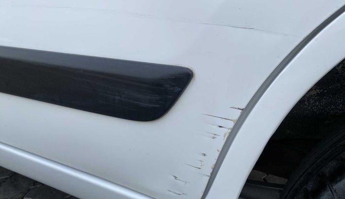 2014 Maruti Wagon R 1.0 VXI, Petrol, Manual, 87,385 km, Rear left door - Minor scratches