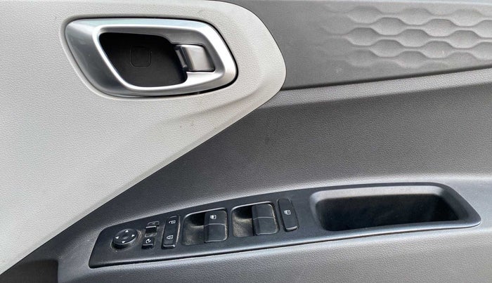 2022 Hyundai GRAND I10 NIOS SPORTZ 1.2 KAPPA VTVT, Petrol, Manual, 15,012 km, Driver Side Door Panels Control