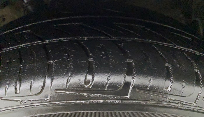 2015 Honda Jazz 1.5L I-DTEC VX, Diesel, Manual, 65,441 km, Left Front Tyre Tread