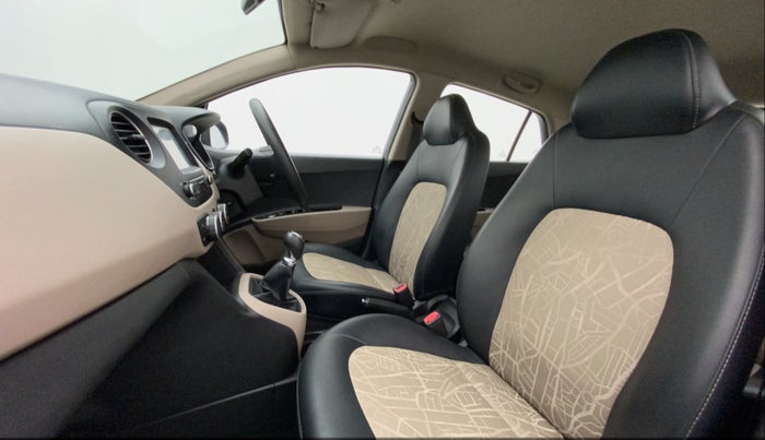 2019 Hyundai Grand i10 SPORTZ 1.2 KAPPA VTVT, Petrol, Manual, 41,790 km, Right Side Front Door Cabin