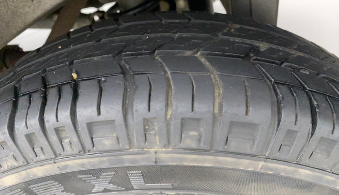 2018 Maruti Eeco 5 STR WITH A/C+HTR, Petrol, Manual, 18,114 km, Left Rear Tyre Tread