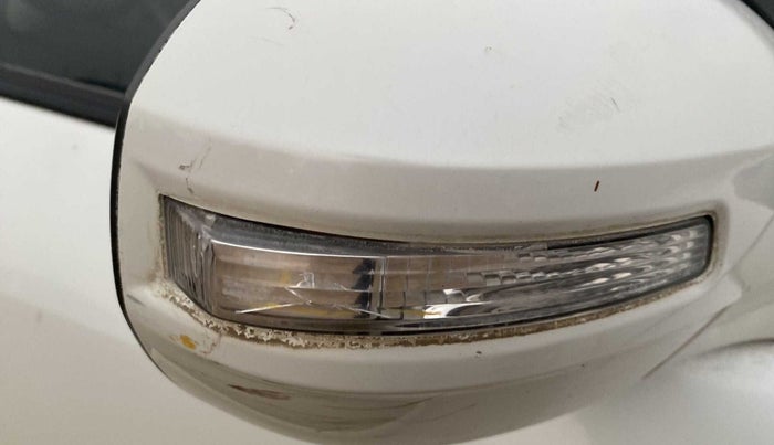 2014 Maruti Swift Dzire VXI, Petrol, Manual, 62,334 km, Right rear-view mirror - Indicator light has minor damage