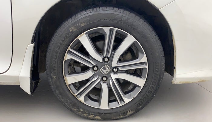 2017 Honda City 1.5L I-VTEC V MT, Petrol, Manual, 1,15,587 km, Right Front Wheel