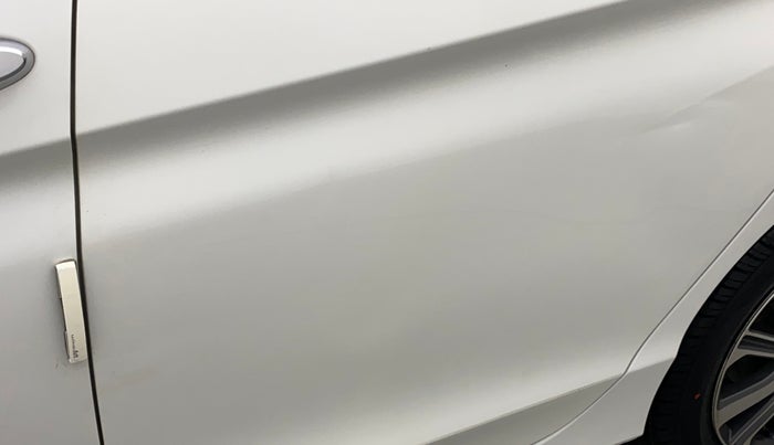 2017 Honda City 1.5L I-VTEC V MT, Petrol, Manual, 1,15,587 km, Rear left door - Minor scratches