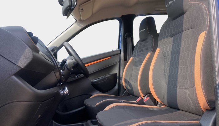 2018 Renault Kwid CLIMBER 1.0 AMT, Petrol, Automatic, 17,031 km, Right Side Front Door Cabin