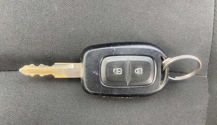2018 Renault Kwid CLIMBER 1.0 AMT, Petrol, Automatic, 17,031 km, Key Close Up