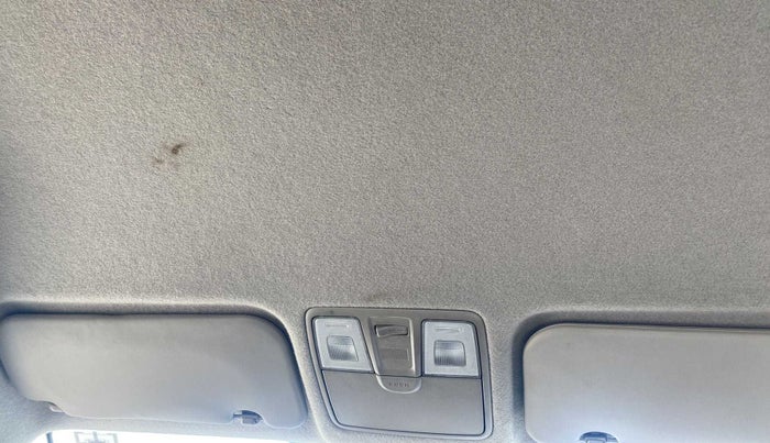 2015 Hyundai Elite i20 SPORTZ 1.2, Petrol, Manual, 86,878 km, Ceiling - Roof lining is slightly discolored