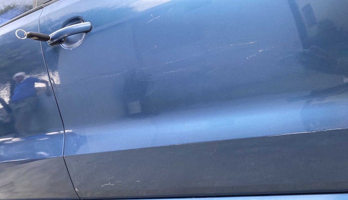 2016 Volkswagen Ameo HIGHLINE1.2L, Petrol, Manual, 92,128 km, Driver-side door - Minor scratches