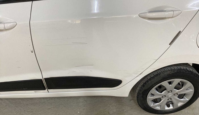 2015 Hyundai Grand i10 MAGNA 1.2 KAPPA VTVT, Petrol, Manual, 40,298 km, Rear left door - Minor scratches
