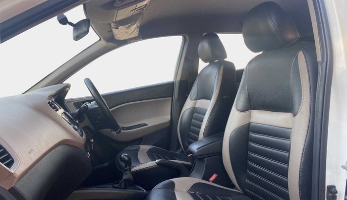 2019 Hyundai Elite i20 SPORTZ PLUS 1.2, Petrol, Manual, 74,223 km, Right Side Front Door Cabin
