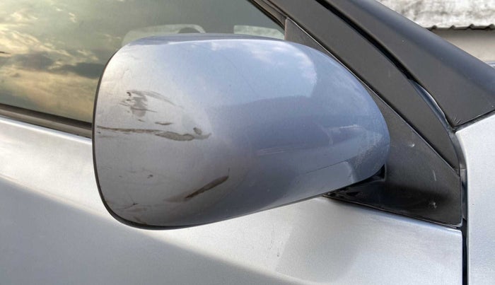 2011 Toyota Etios G, Petrol, Manual, 29,204 km, Right rear-view mirror - Mirror movement not proper