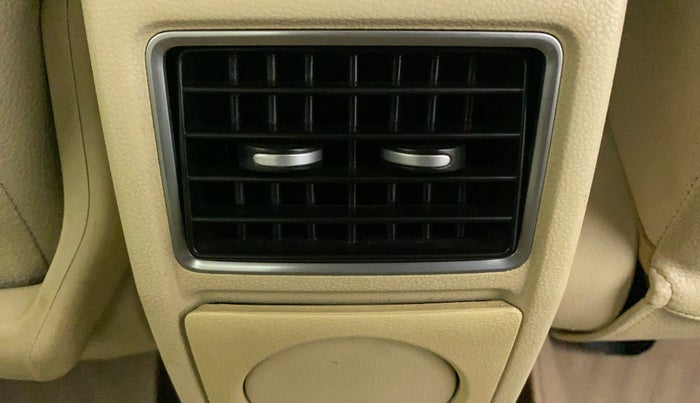2015 Volkswagen Vento HIGHLINE 1.5 AT, Diesel, Automatic, 95,476 km, Rear AC Vents