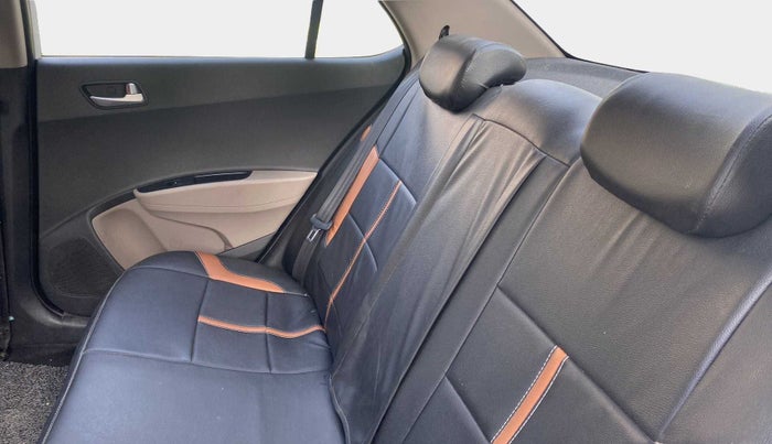 2019 Hyundai Xcent SX 1.2, Petrol, Manual, 39,841 km, Right Side Rear Door Cabin