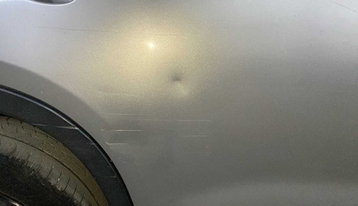 2018 Maruti Vitara Brezza VDI, Diesel, Manual, 78,602 km, Right rear door - Minor scratches