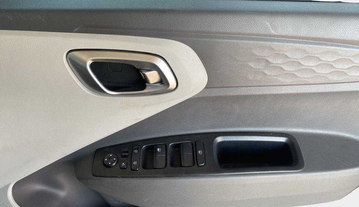 2022 Hyundai GRAND I10 NIOS SPORTZ AMT 1.2 KAPPA VTVT, Petrol, Automatic, 9,502 km, Driver Side Door Panels Control