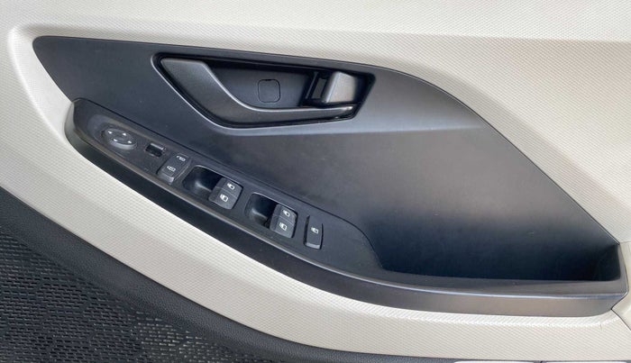 2020 Hyundai Creta EX 1.5 PETROL, Petrol, Manual, 38,586 km, Driver Side Door Panels Control