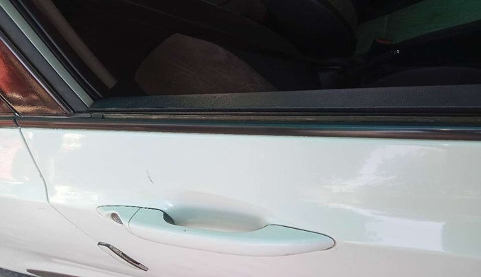 2019 Hyundai Grand i10 SPORTZ 1.2 KAPPA VTVT, Petrol, Manual, 26,452 km, Driver-side door - Weather strip has minor damage