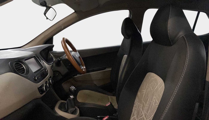 2019 Hyundai Grand i10 SPORTZ 1.2 KAPPA VTVT, Petrol, Manual, 26,452 km, Right Side Front Door Cabin