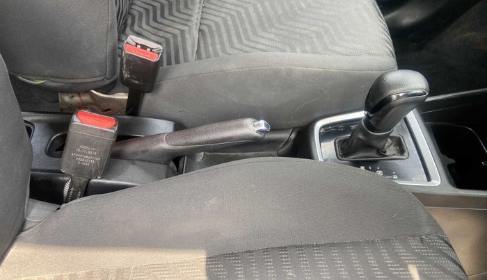 2018 Maruti Swift VXI AMT, Petrol, Automatic, 22,580 km, Gear Lever