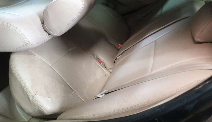 2016 Maruti Swift Dzire VDI ABS, Diesel, Manual, 96,009 km, Second-row left seat - Cover slightly torn