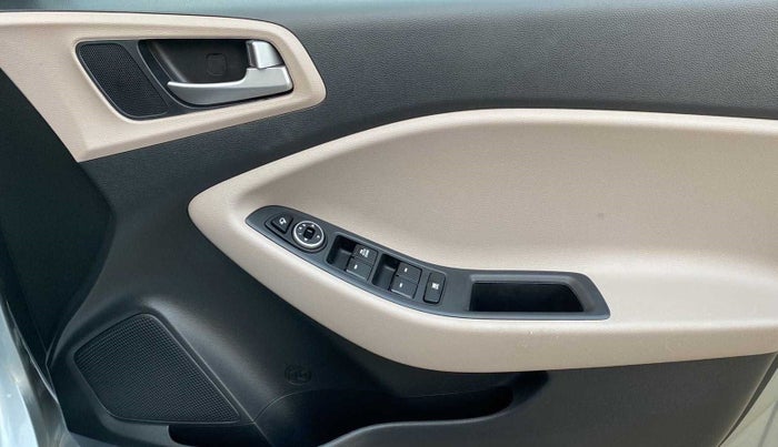 2019 Hyundai Elite i20 SPORTZ PLUS 1.2, Petrol, Manual, 4,741 km, Driver Side Door Panels Control