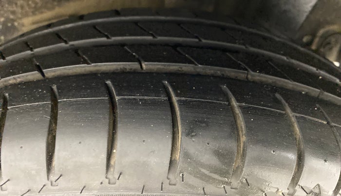 2014 Hyundai Xcent SX 1.2, Petrol, Manual, 46,371 km, Left Rear Tyre Tread