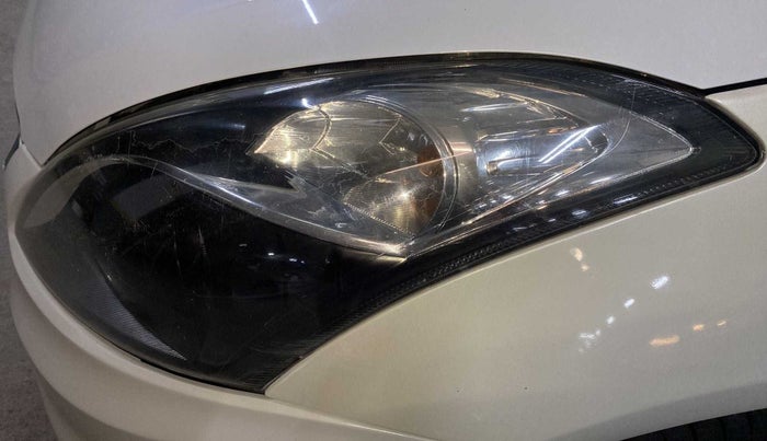 2015 Maruti Swift Dzire ZDI AMT, Diesel, Automatic, 72,642 km, Left headlight - Faded