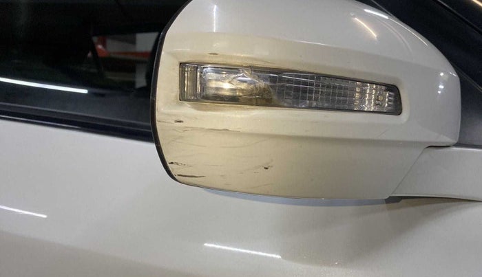 2015 Maruti Swift Dzire ZDI AMT, Diesel, Automatic, 72,642 km, Right rear-view mirror - Minor scratches